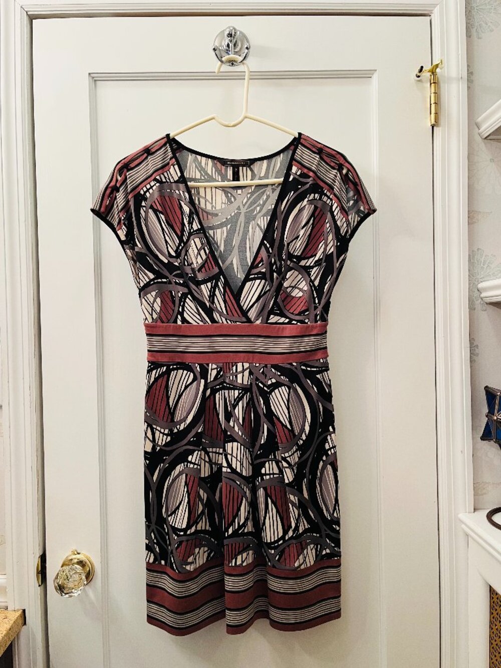 BCBG Max Azria dress size small; knee-length - black/mauve/gray/white